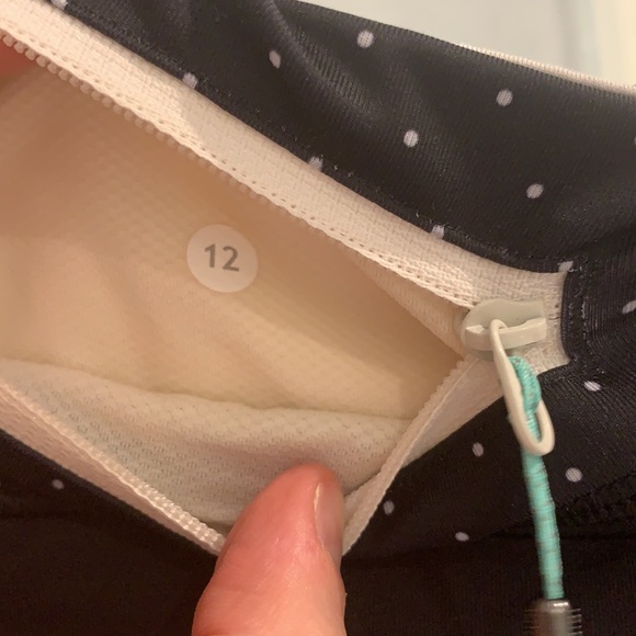 LULULEMON CROPPED LEGGINGS - Picture 5 of 5